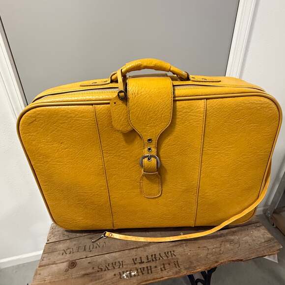 Vintage 1970s Interpur Yellow Luggage Set - Picture 1 of 11